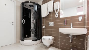 Dream Hotel
