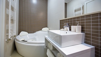 Dream Hotel