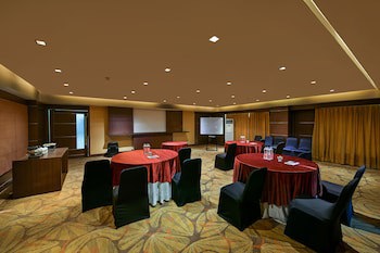 Fariyas Resort Lonavala