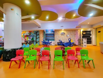 Fariyas Resort Lonavala