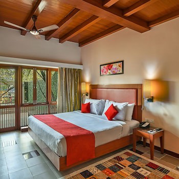 Fariyas Resort Lonavala