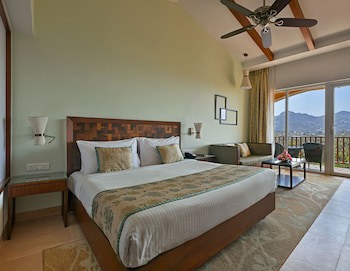 Fariyas Resort Lonavala