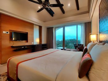 Fariyas Resort Lonavala