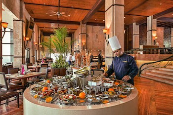 Fariyas Resort Lonavala