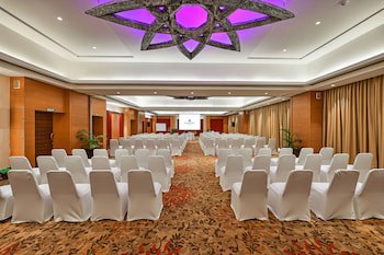 Fariyas Resort Lonavala