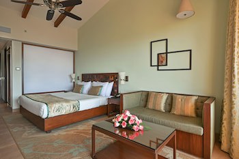 Fariyas Resort Lonavala
