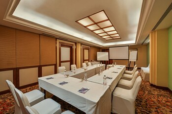 Fariyas Resort Lonavala