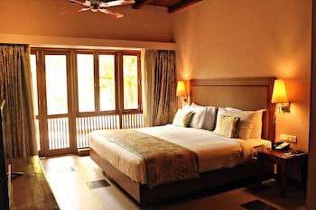 Fariyas Resort Lonavala