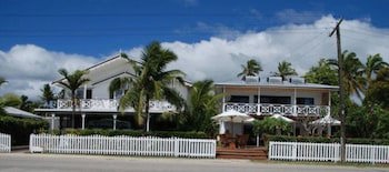 The Seaview Lodge