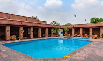 Faisalabad Serena Hotel