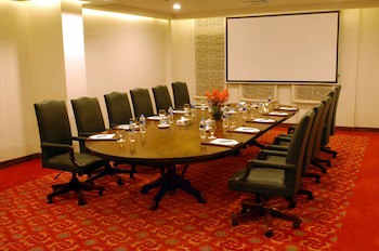 Faisalabad Serena Hotel