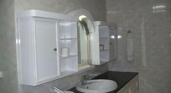 Bowshar International Hotel