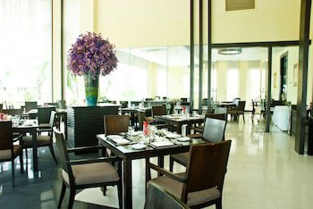 Cape Racha Hotel