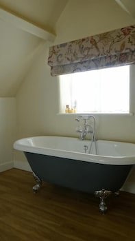 The Colesbourne Inn
