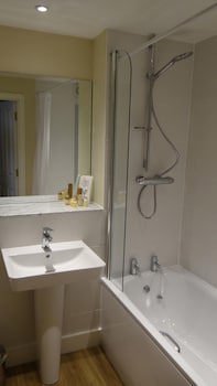 The Colesbourne Inn
