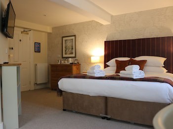 The Colesbourne Inn