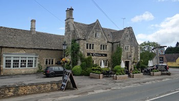 The Colesbourne Inn
