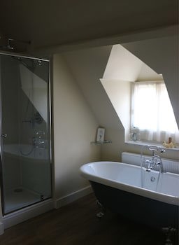 The Colesbourne Inn