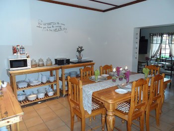 A Cherry Lane Self Catering And B&B