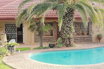 A Cherry Lane Self Catering And B&B