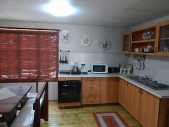 A Cherry Lane Self Catering And B&B
