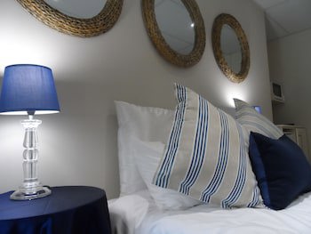 A Cherry Lane Self Catering And B&B
