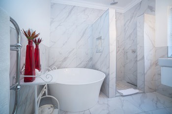 Batavia Boutique Hotel