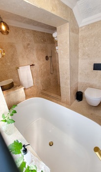 Batavia Boutique Hotel