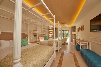 Bahia Principe Luxury Esmeralda - All Inclusive - Newly Renovated