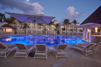 Bahia Principe Luxury Esmeralda - All Inclusive - Newly Renovated
