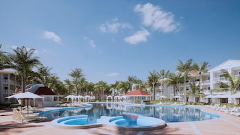 Bahia Principe Luxury Esmeralda - All Inclusive - Newly Renovated