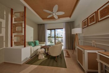 Bahia Principe Luxury Esmeralda - All Inclusive - Newly Renovated