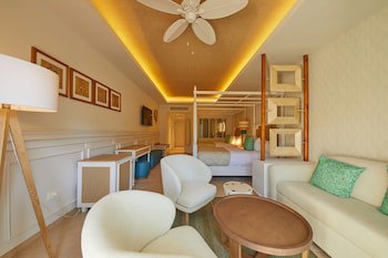 Bahia Principe Luxury Esmeralda - All Inclusive - Newly Renovated