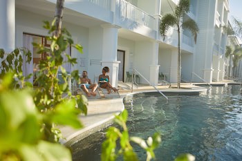 Bahia Principe Luxury Esmeralda - All Inclusive - Newly Renovated