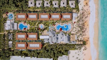 Bahia Principe Luxury Esmeralda - All Inclusive - Newly Renovated