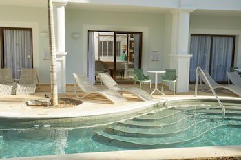 Bahia Principe Luxury Esmeralda - All Inclusive - Newly Renovated