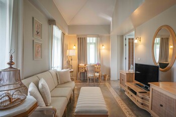 Devasom Hua Hin Resort