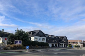 Commodore Motels