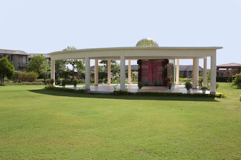 Shri Radha Brij Vasundhara Resort & Spa