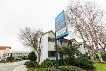 Airport Gateway Motor Lodge