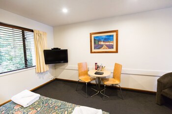 Airport Gateway Motor Lodge