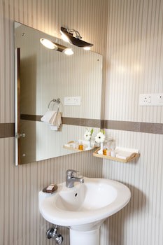 Calangute Tower- Am Hotel Kollection