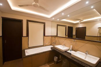 Calangute Tower- Am Hotel Kollection