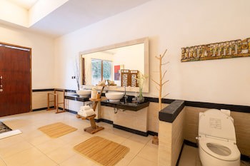 Ashoka Tree Resort At Tanggayuda, Ubud