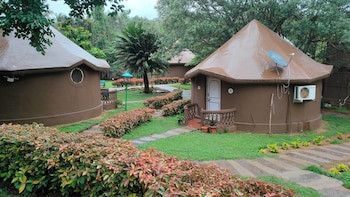 Kishkinda Heritage Resort