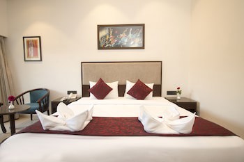 7 Apple Resort Lonavala