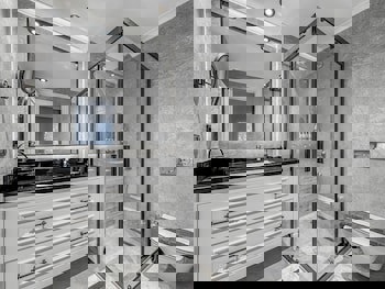 Ena Boutique Hotel & Residences