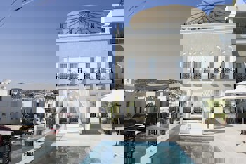 Ena Boutique Hotel & Residences