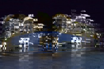 Ena Boutique Hotel & Residences