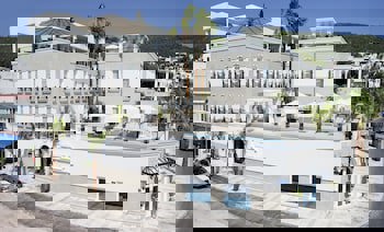 Ena Boutique Hotel & Residences